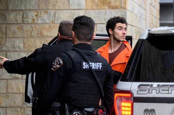 Seguidores del presunto asesino del CEO recaudan en la red miles de dólares para su causa - Mundo - ABC Color