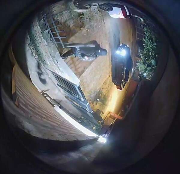 AUDIO: Allanan una vivienda en seguimiento a la investigación del intento de asalto a Britimp - Ancho Perfil - ABC Color