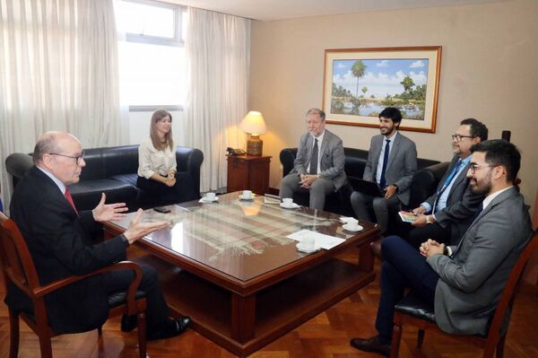 Ministro Diesel Junghanns recibió a alto representante de Naciones Unidas