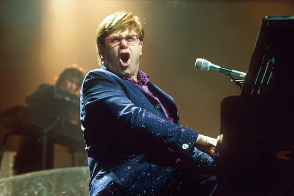 Elton John condenó la legalización de la marihuana en EE. UU. y Canadá: “Uno de los mayores errores”