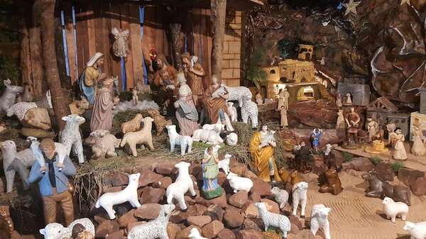 Luego de cuatro años, la familia Sánchez de Itauguá vuelve a preparar su pesebre - Nacionales - ABC Color