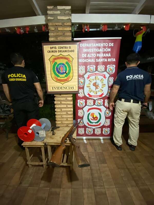 Asalto a banco de Naranjal: un detenido y armas incautadas en allanamiento en Pdte. Franco - ABC en el Este - ABC Color