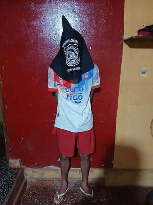 Joven con arresto domiciliario es aprehendido tras intentar robar una casa en San Lorenzo - Policiales - ABC Color