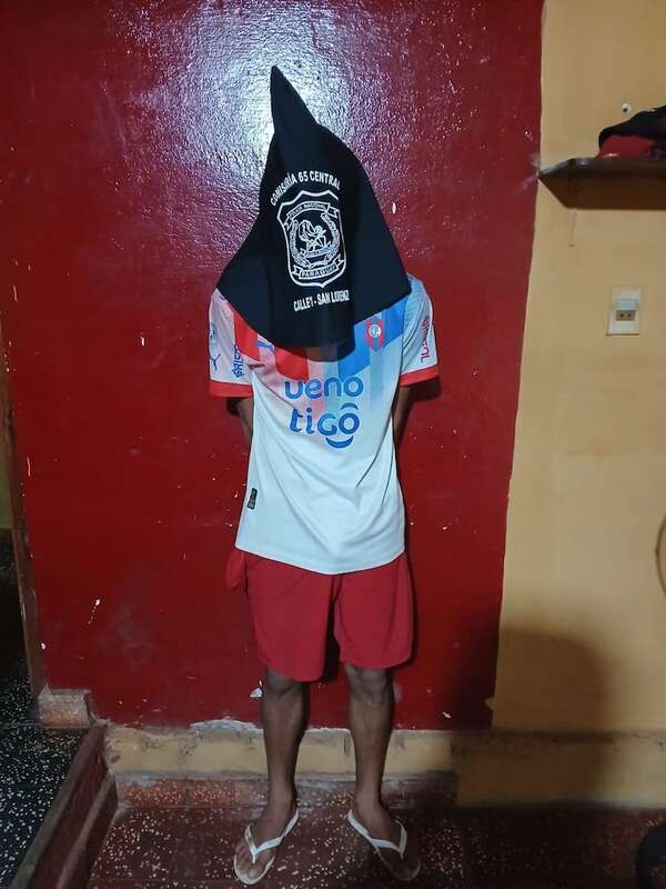 Joven con arresto domiciliario es aprehendido tras intentar robar una casa en San Lorenzo - Policiales - ABC Color