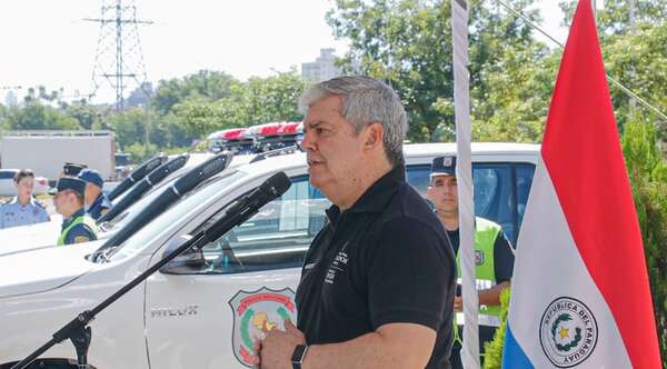 Riera anuncia que 5.000 nuevos policías saldrán ”de forma inmediata” a brindar seguridad - Noticiero Paraguay