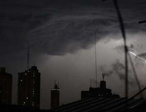 Meteorología: 11 departamentos en alerta por tormentas, lluvias intensas y vientos fuertes - Clima - ABC Color