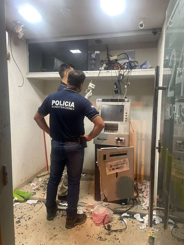 Raúl Arsenio Oviedo: nuevo intento de robo de cajero del BNF - Policiales - ABC Color