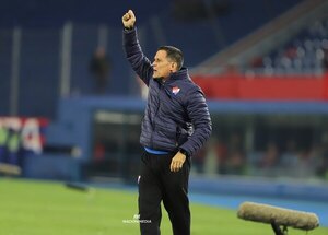 Versus / Brutal respuesta de Bernay para Bailone: “Hizo tres goles en el año”