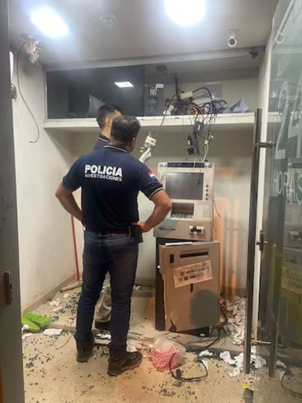 Intentaron robar un cajero automático en Raúl Arsenio Oviedo - 1000 Noticias