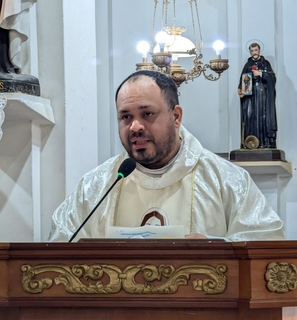 Asumirá nuevo párroco de la Parroquia Catedral de San Lorenzo - San Lorenzo Hoy
