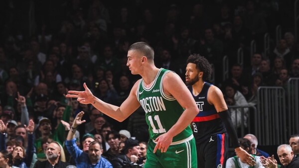 Boston arrasa a Detroit y Miami doblega a Toronto