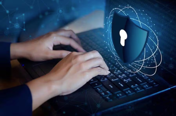 Alertan sobre robos de datos y fraudes digitales en época navideña