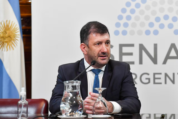 MUNDO | Congreso argentino expulsa a senador detenido en Paraguay
