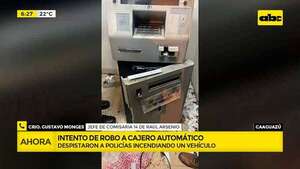 Video: Intentan robar un cajero instalado en una comisaría de Caaguazú - ABC Noticias - ABC Color