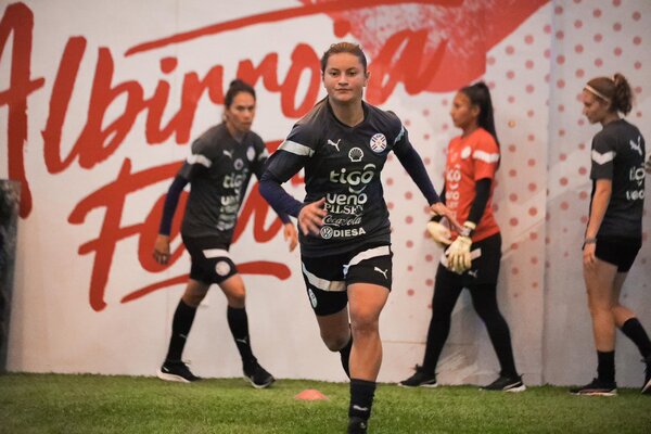 La Albirroja Femenina realiza sus últimos trabajos con miras a la Ladies Cup - 1000 Noticias
