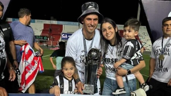 ¡Ingueroviable! De estar preso por supuesto abuso, pelotero pasó a ser todo un campeón