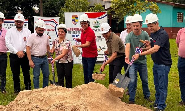 Inauguran y realizan paladas iniciales de varias obras en Santa Rita