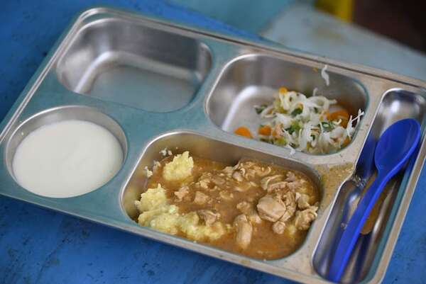 Hambre Cero perpetúa desigualdades del sistema educativo, según informe de Derechos Humanos - Nacionales - ABC Color