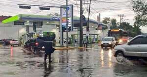 Diario HOY | Asunción amaneció con 11 semáforos fuera de servicio tras intenso temporal