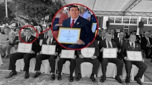 Policía otorga honores a ex comisario corrupto dos veces condenado a prisión