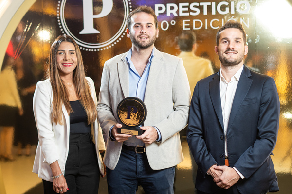 Martín Álvarez: “Seguiremos trabajando con pasión y mirando hacia un futuro lleno de oportunidades” | Premiación Premios Prestigios | 5Días