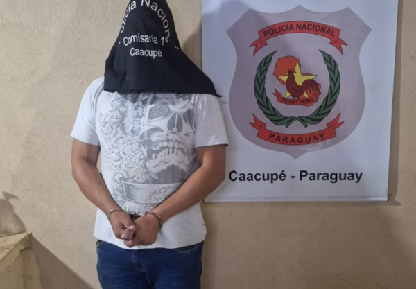 Capturan a suboficial con drogas, armas y uniformes falsos