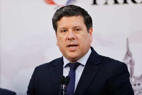 Anexo C: posponen anuncios hasta que el ministro de Industria se reúna con el presidente Peña - Economía - ABC Color