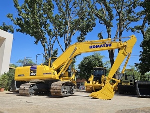 La excavadora PC200-10M0 CE de Komatsu brinda eficiencia y productividad
