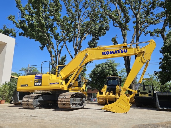 La excavadora PC200-10M0 CE de Komatsu brinda eficiencia y productividad