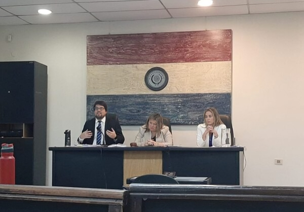 Condenan a integrantes de esquema de extorsión y coimas a comerciantes - PDS RADIO Y TV