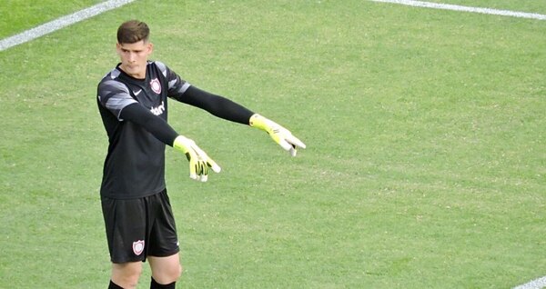 Versus / El arquero paraguayo que sorprendió a todos en San Lorenzo y tendrá su oportunidad en Primera