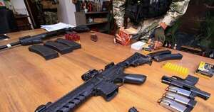 La Nación / Operativo Dakovo: ratifican prisión de Cinthia Turró, requerida por Brasil por tráfico de armas