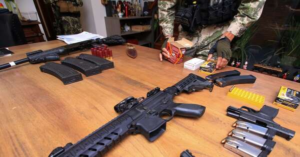 La Nación / Operativo Dakovo: ratifican prisión de Cinthia Turró, requerida por Brasil por tráfico de armas