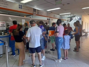 Detectan autorizaciones falsas para viajes de menores
