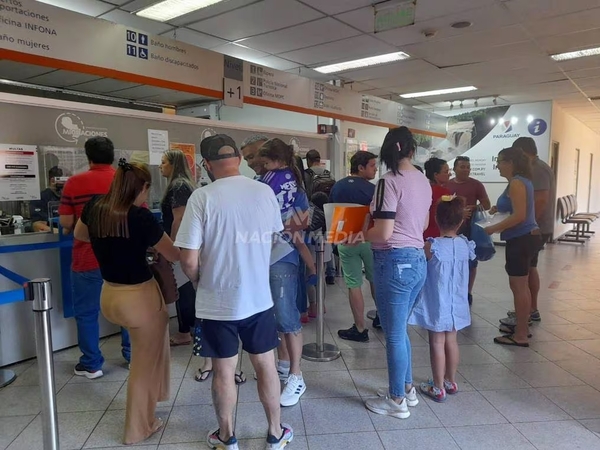 Detectan autorizaciones falsas para viajes de menores