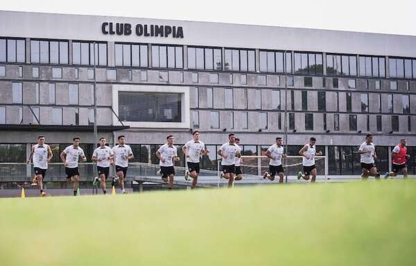 Preparativos en la Villa Olimpia - Fútbol - ABC Color