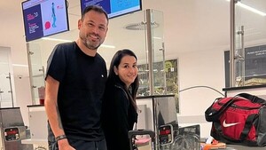 ¡Exdelantero albirrojo se casó y se fue a vivir a otro país!