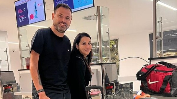 ¡Exdelantero albirrojo se casó y se fue a vivir a otro país!