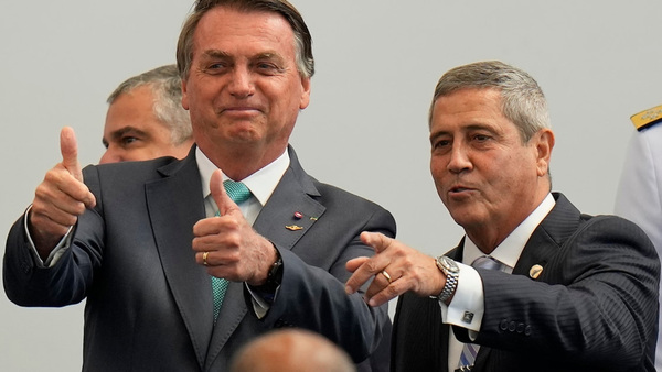 Arrestan a exministro clave de Bolsonaro