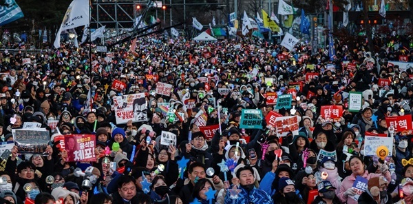 Crisis en Corea del Sur: Parlamento destituye al presidente Yoon
