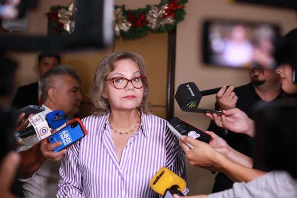 Espínola propone a Lilian Samaniego pasarse a la disidencia colorada - Nacionales - ABC Color