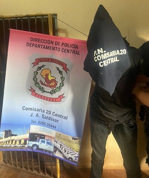 Joven golpeó a su madre y fue detenida en J. Augusto Saldívar - Unicanal
