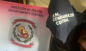 Detienen a mujer por golpear a su madre en J. Augusto Saldívar
