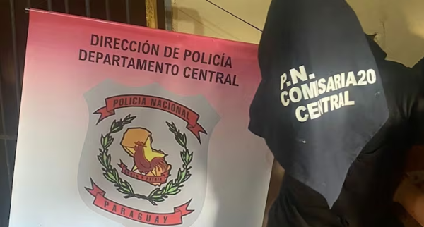 Joven fue detenida por golpear a su madre