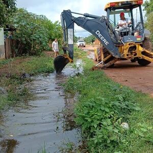 Municipalidad de Concepción insta a no arrojar basura en los cauces de agua