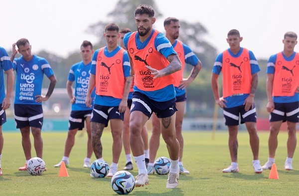 Los cinco clubes de la Premier que quieren a Omar Alderete