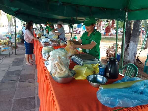 Feriantes se preparan para recibir a sus clientes los días 23 y 24 de diciembre - Nacionales - ABC Color