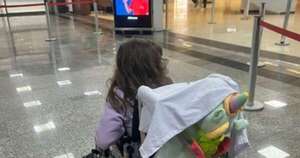La Nación / Niña alemana retorna a su país tras perder a toda su familia en accidente en Paraguay