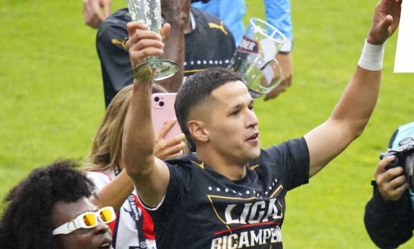 Versus / Alex Arce, un goleador histórico que se corona con Liga de Quito