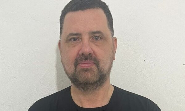 En su reclusión, ex ministro de Educación impulsa propuesta para dotar de biblioteca a penal